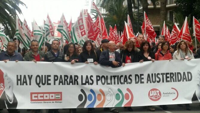 Siete mil personas, según los convocantes, han participado en la manifestación contra las políticas de austeridad y los recortes