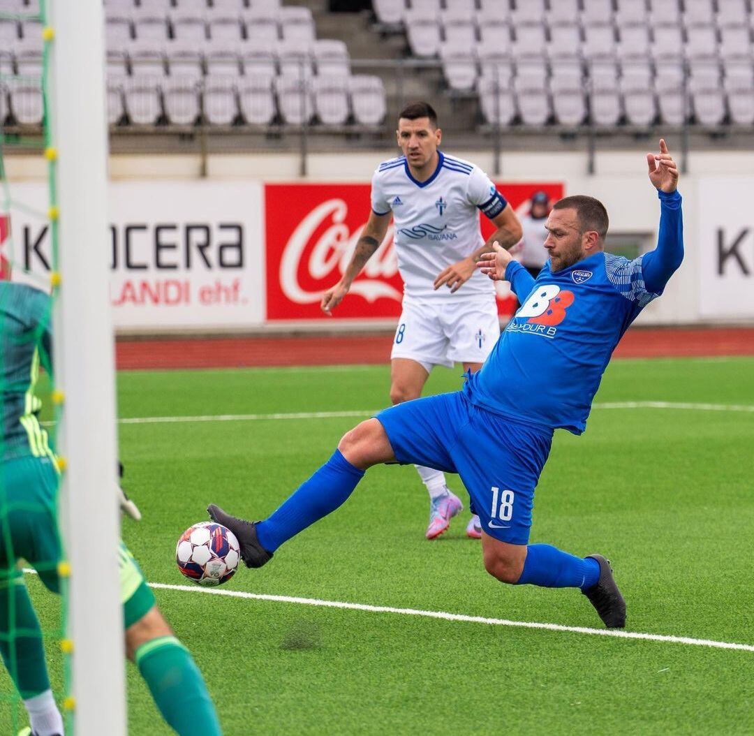 Un instant del partit entre l'Atlètic d'Escaldes i el Buducnost a la Champions.