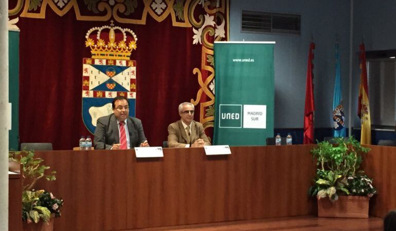 El alcalde de Leganés participó también en la inauguración de los Cursos de Verano de 2015