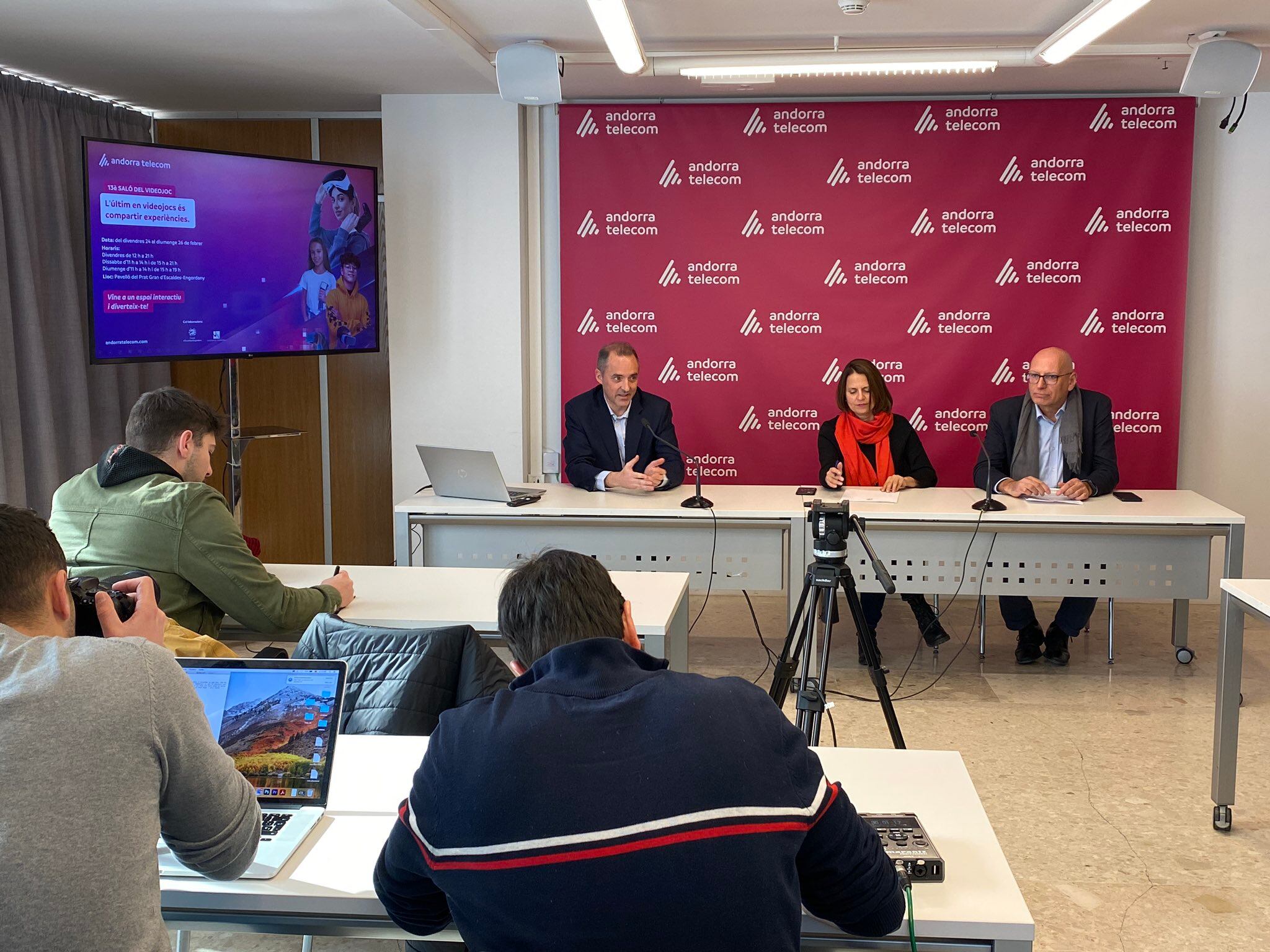 El director general d'Andorra Telecom recorda que la majoria de turistes francesos no paguen per les dades