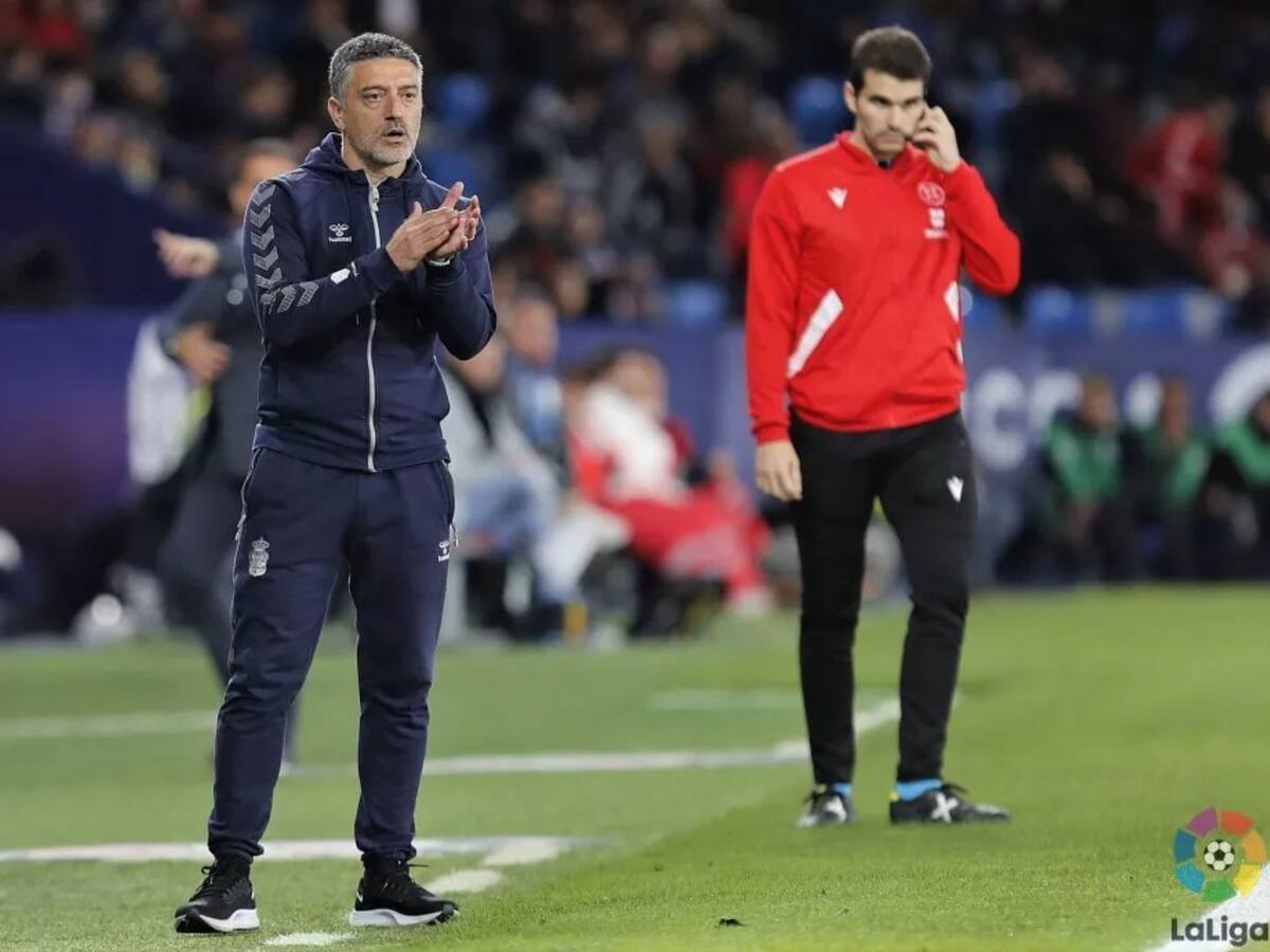 Pimienta: “El Andorra es un rival que me da mucho respeto, lo reconozco”