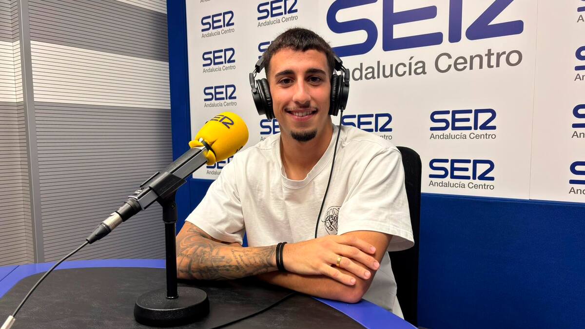 Entrevista a Raúl Giménez, jugador del Antequera CF
