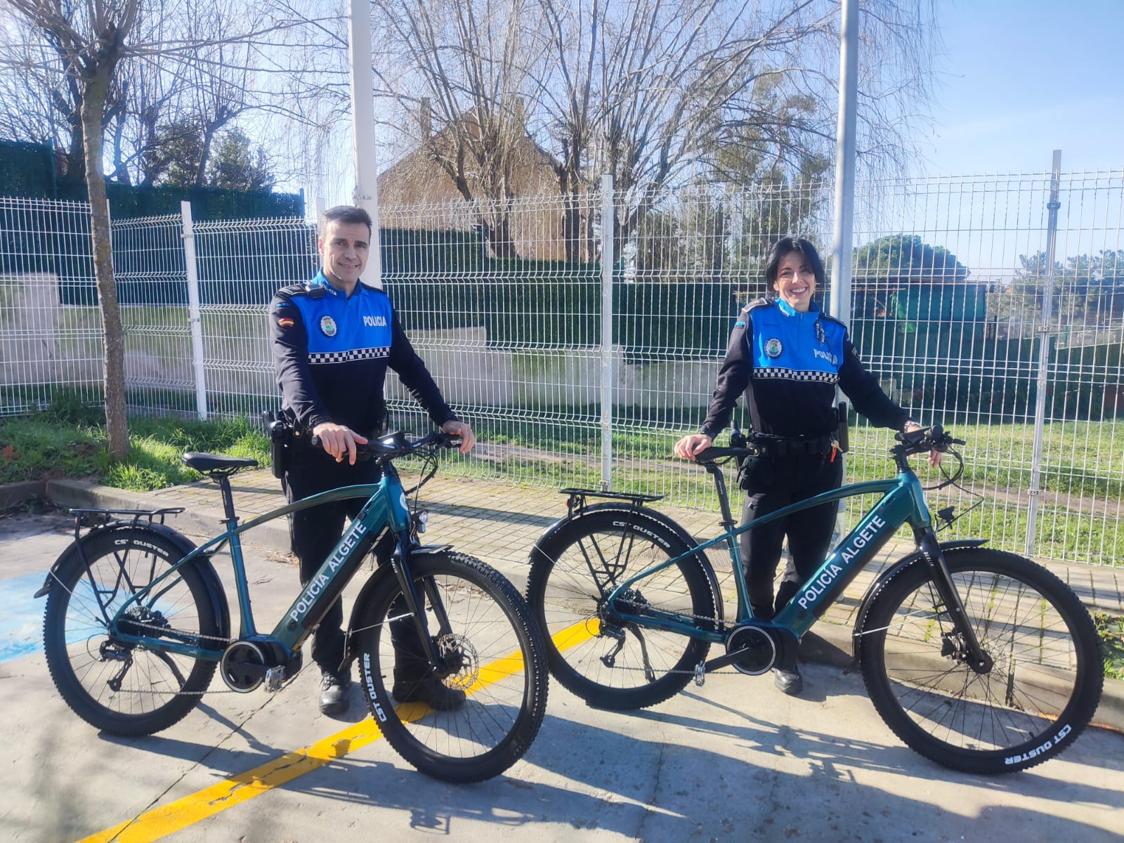 Las bicicletas se destinan a las salidas que forman parte de las sesiones formativas sobre educación vial que los agentes realizan con los alumnos de 5º de Primaria