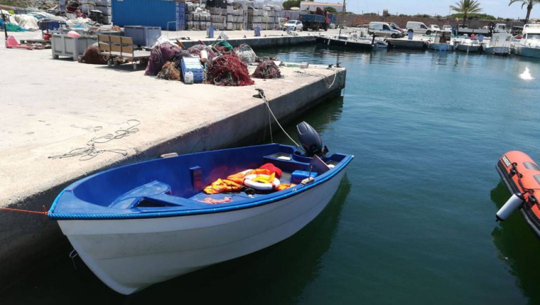 Imagen de archivo de una patera en Formentera