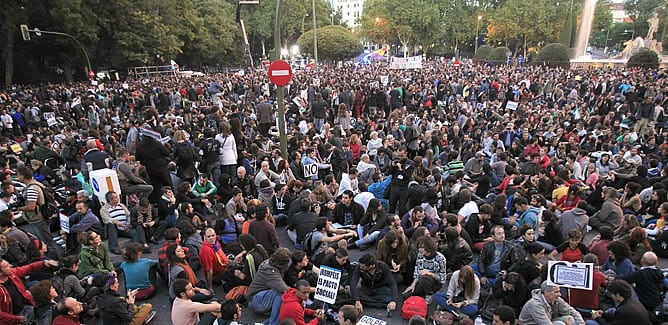 Cientos de manifestantes han vuelto por segundo día consecutivo a las inmediaciones del Congreso