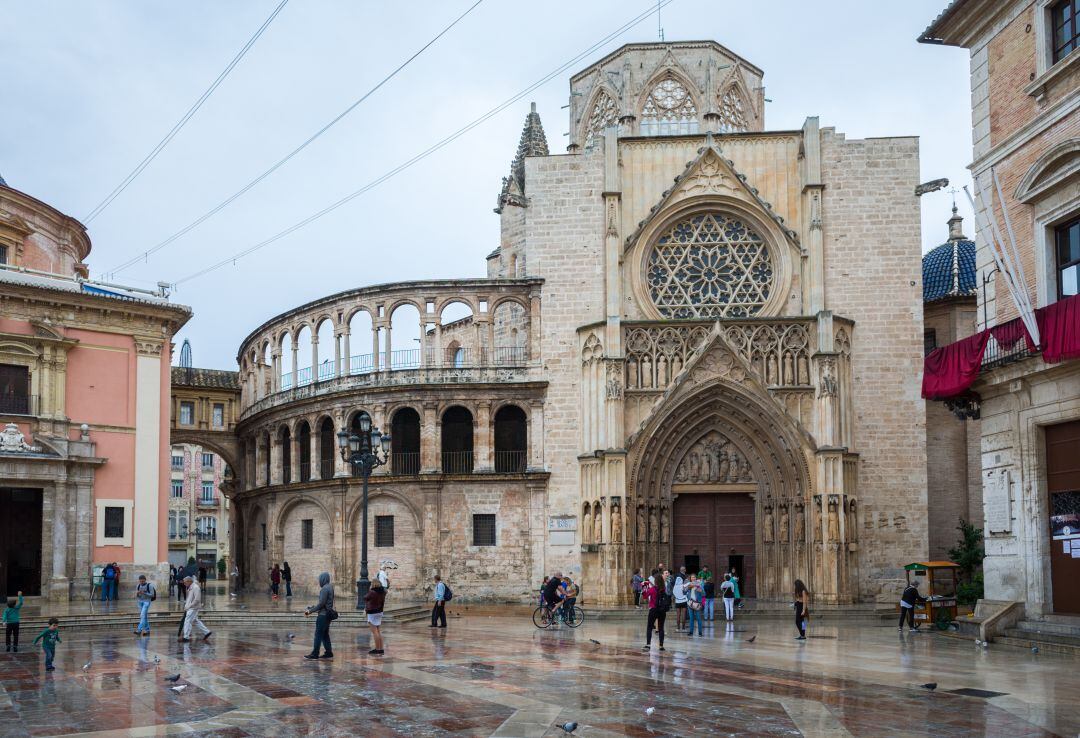 La Aemet ha establecido el aviso amarillo en el interior norte de la provincia de Valencia por tormentas y lluvias que podrían acumular 20 litros por metro cuadrado