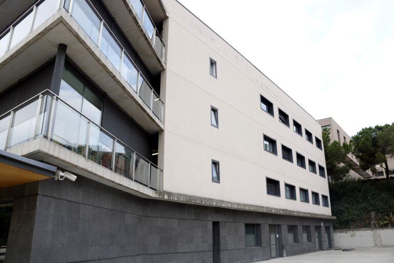 Una cigarreta mal apagada és la causa de l'incendi que hi ha hagut aquesta matinada en una residència de la Vall d'Hebron