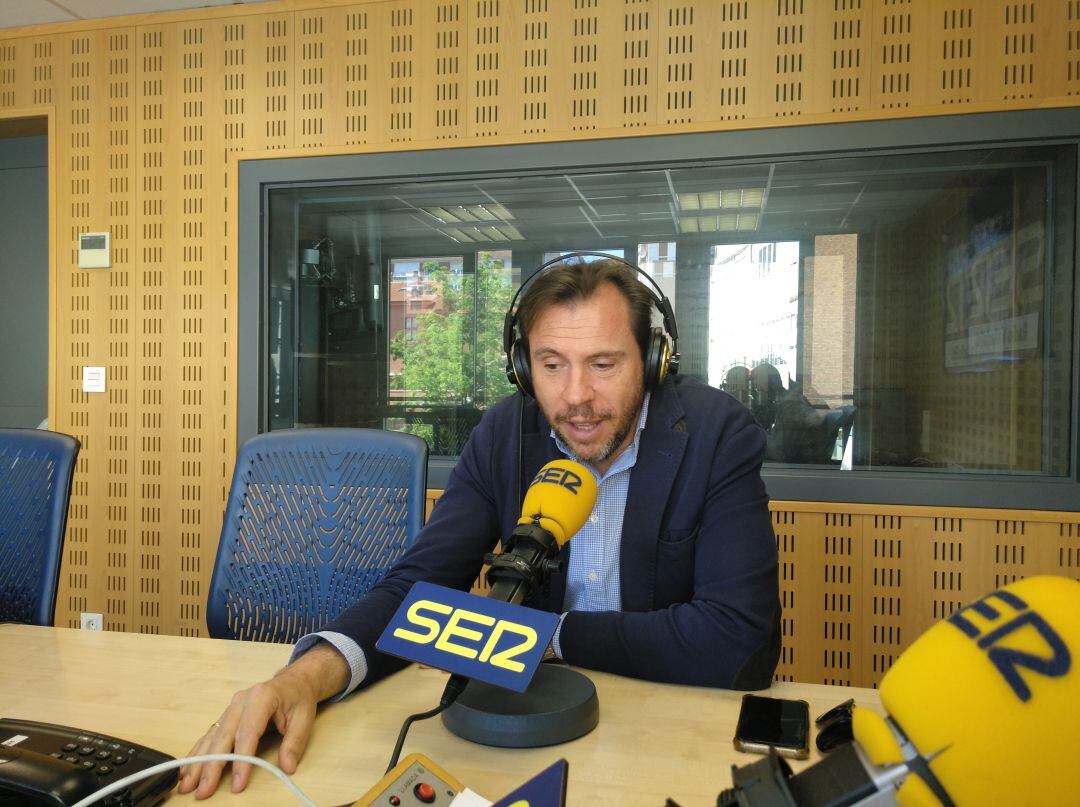 Óscar Puente hoy en los estudios de Radio Valladolid