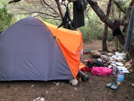 Acampada ilegal en Cala Nova