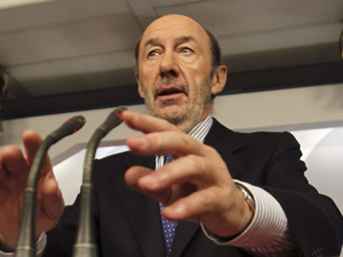 Aniversario de Rubalcaba, regalo de Rajoy