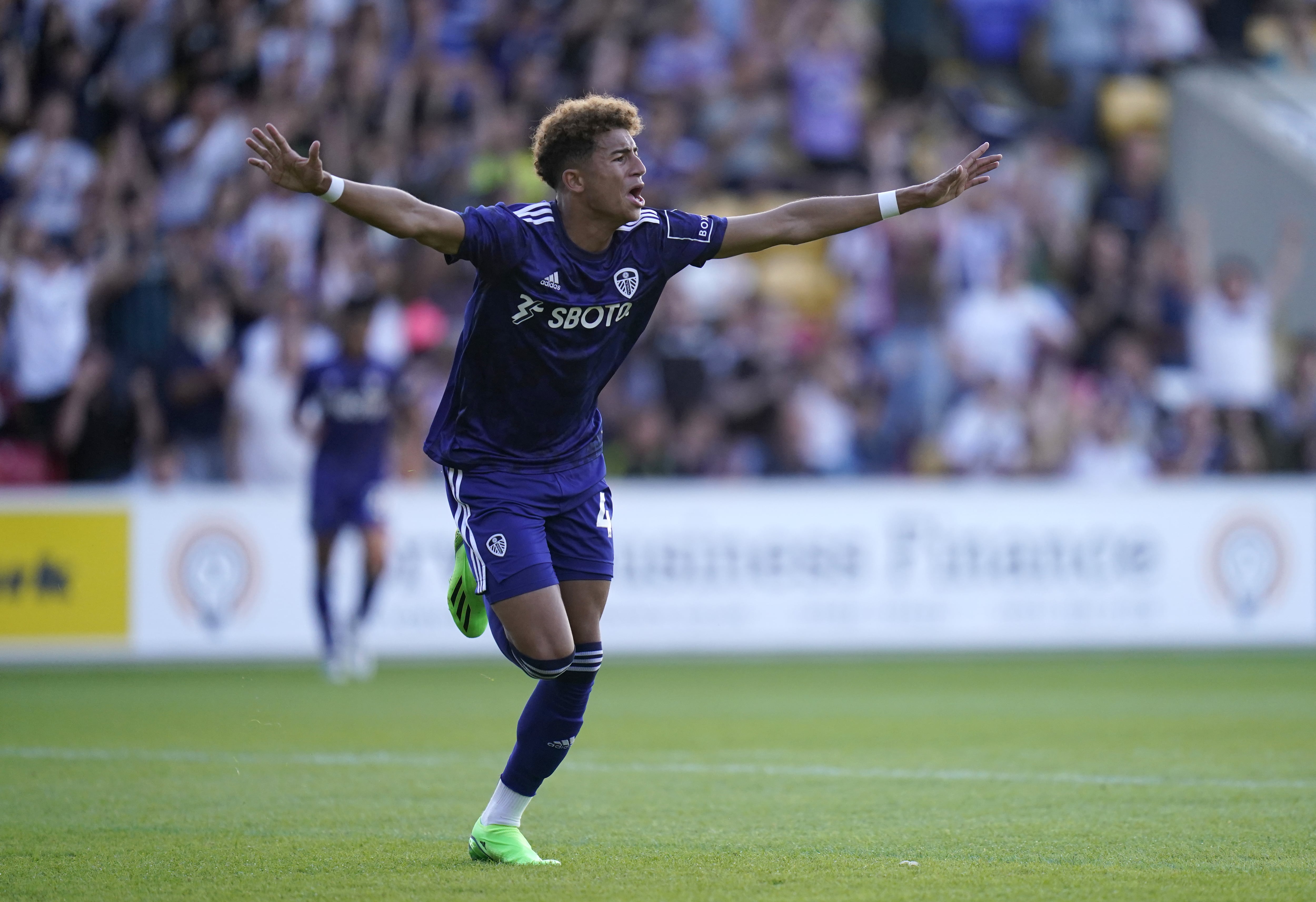 El cántabro Mateo Joseph, jugador del Leeds United, convocado con la Selección Española sub 21. Leeds United&#039;s Mateo Joseph celebrates scoring their side&#039;s fourth goal of the game during the pre-season friendly match at the LNER Community Stadium, Huntington. Picture date: Thursday July 7, 2022. (Photo by Danny Lawson/PA Images via Getty Images)