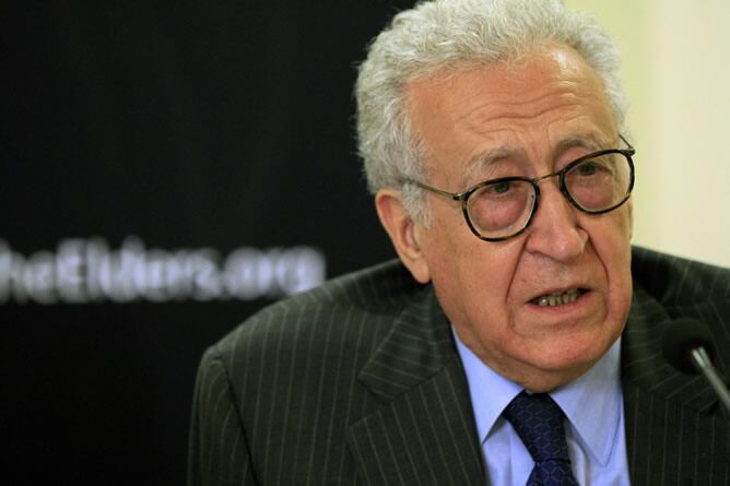 El diplomático argelino Ladjar Brahimi ha sido nombrado este viernes nuevo enviado especial de la ONU y la Liga Árabe para Siria en sustitución de Kofi Annan.