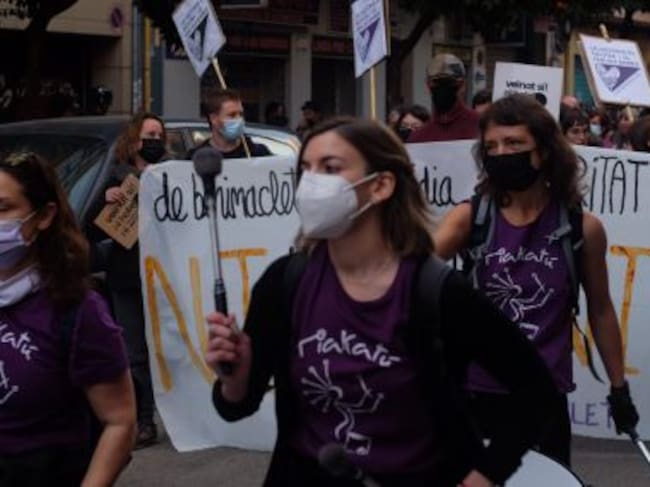 La manifestación ha incluido una batucada.