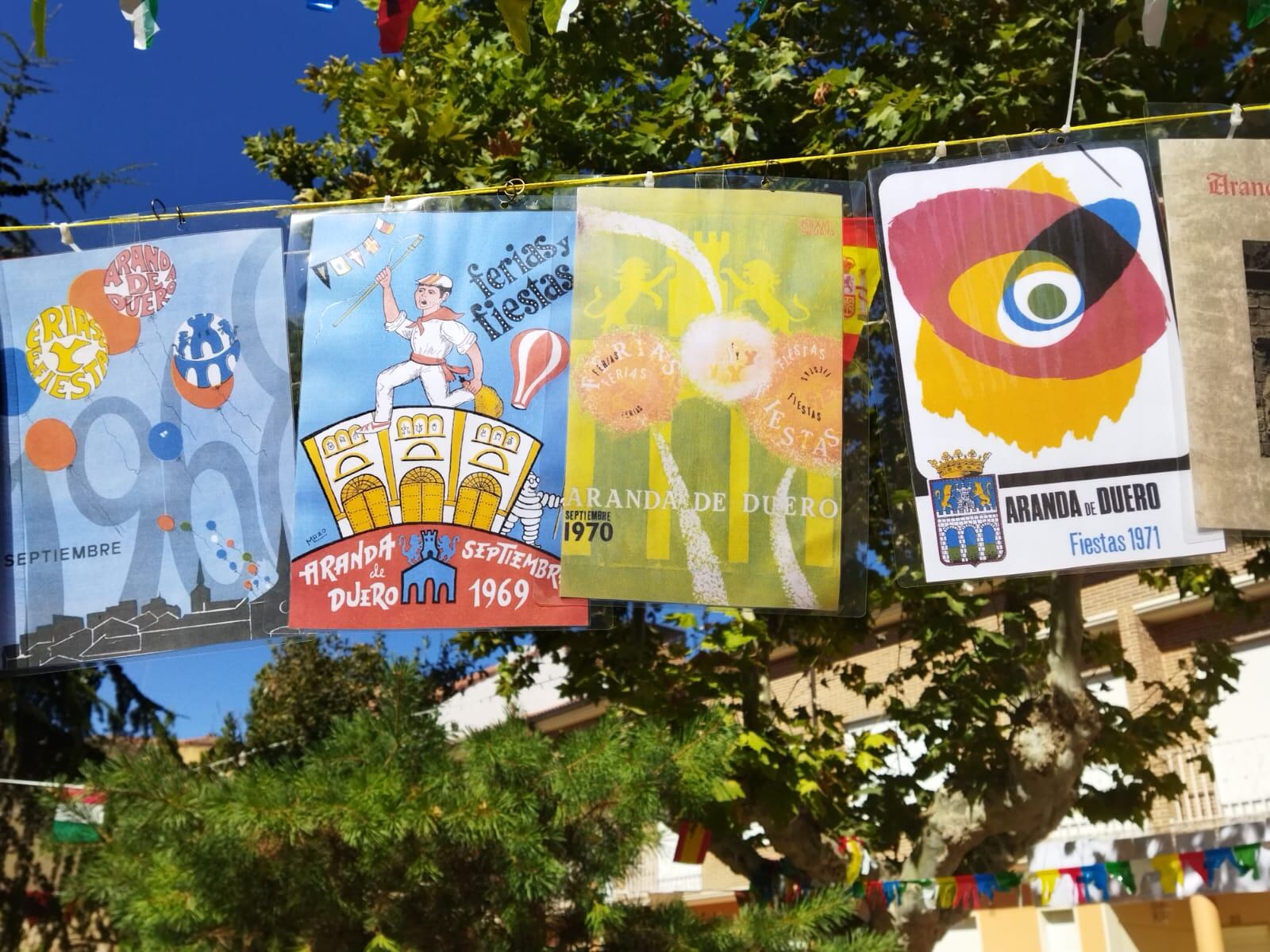 imagen de carteles festivos en las Tenerías