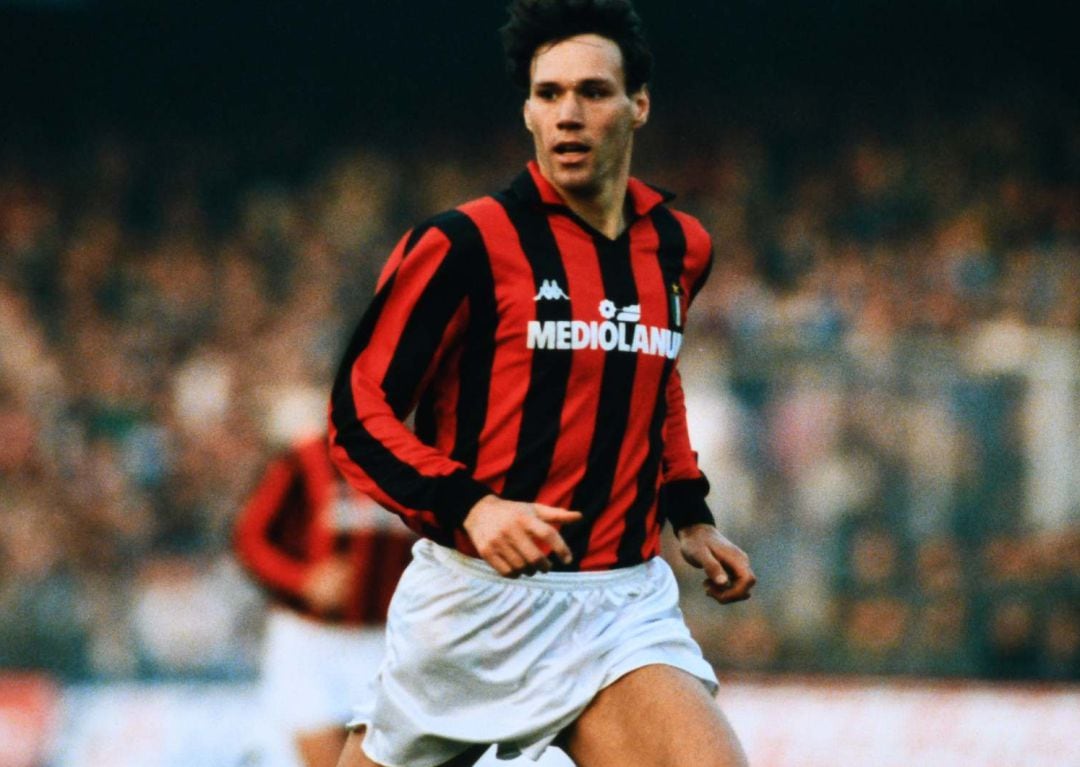 Marco van Vasten, en un partido del AC Milan.