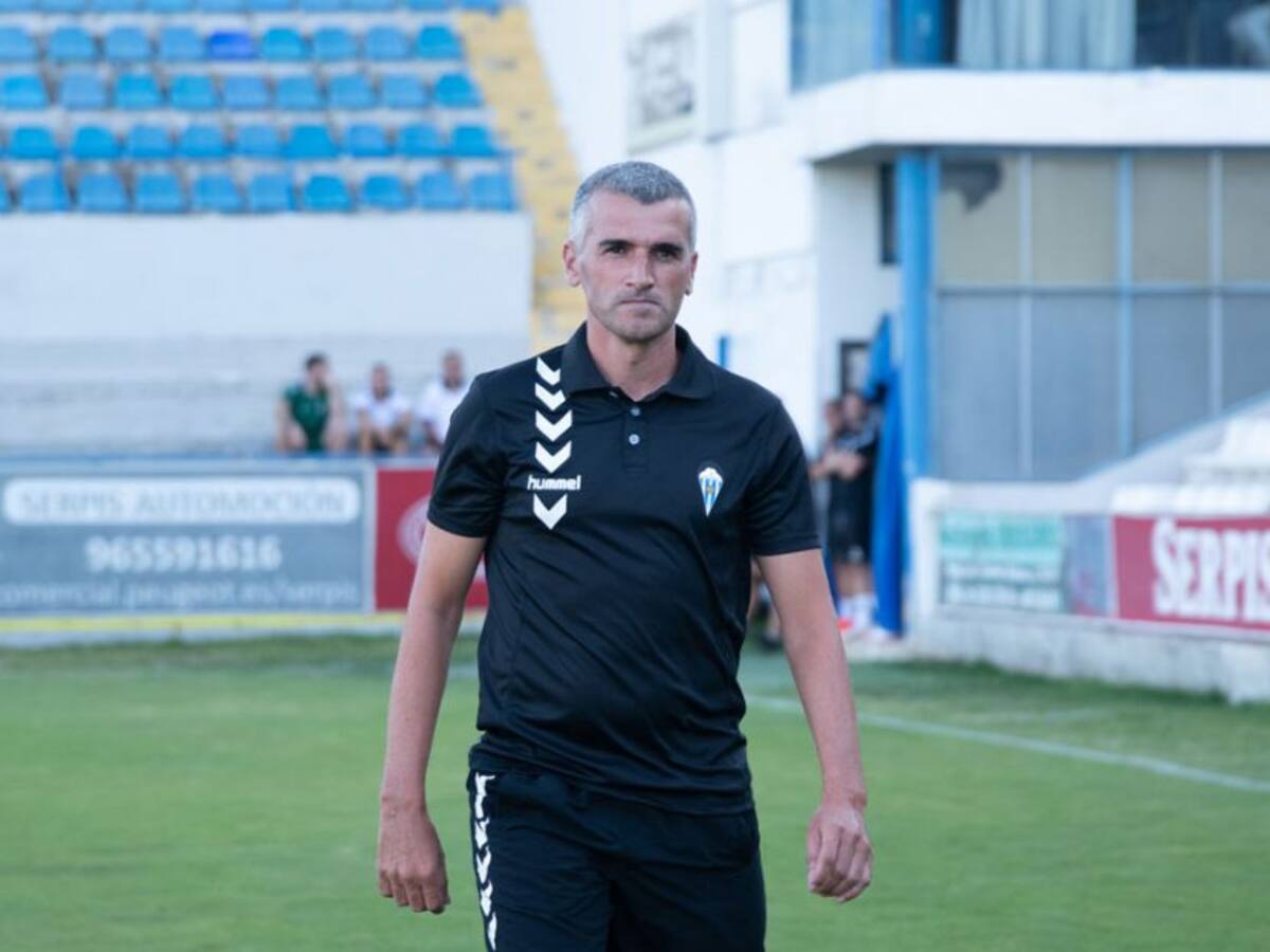 Vicente Parras espera acabar la liga siempre que la salud lo permita