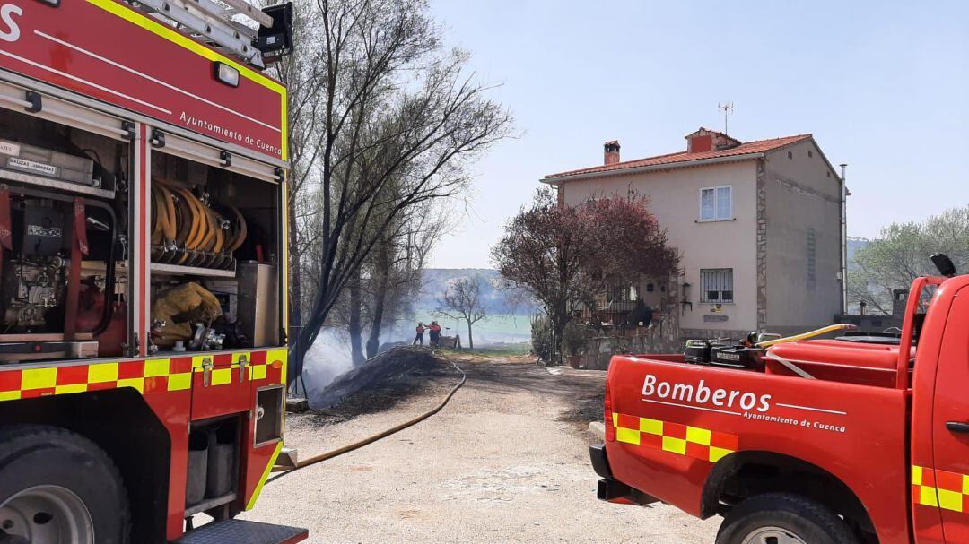 Los bomberos de Cuenca intervinieron en Villar de Domingo García por la mañana y los de Tarancón a última hora de la tarde