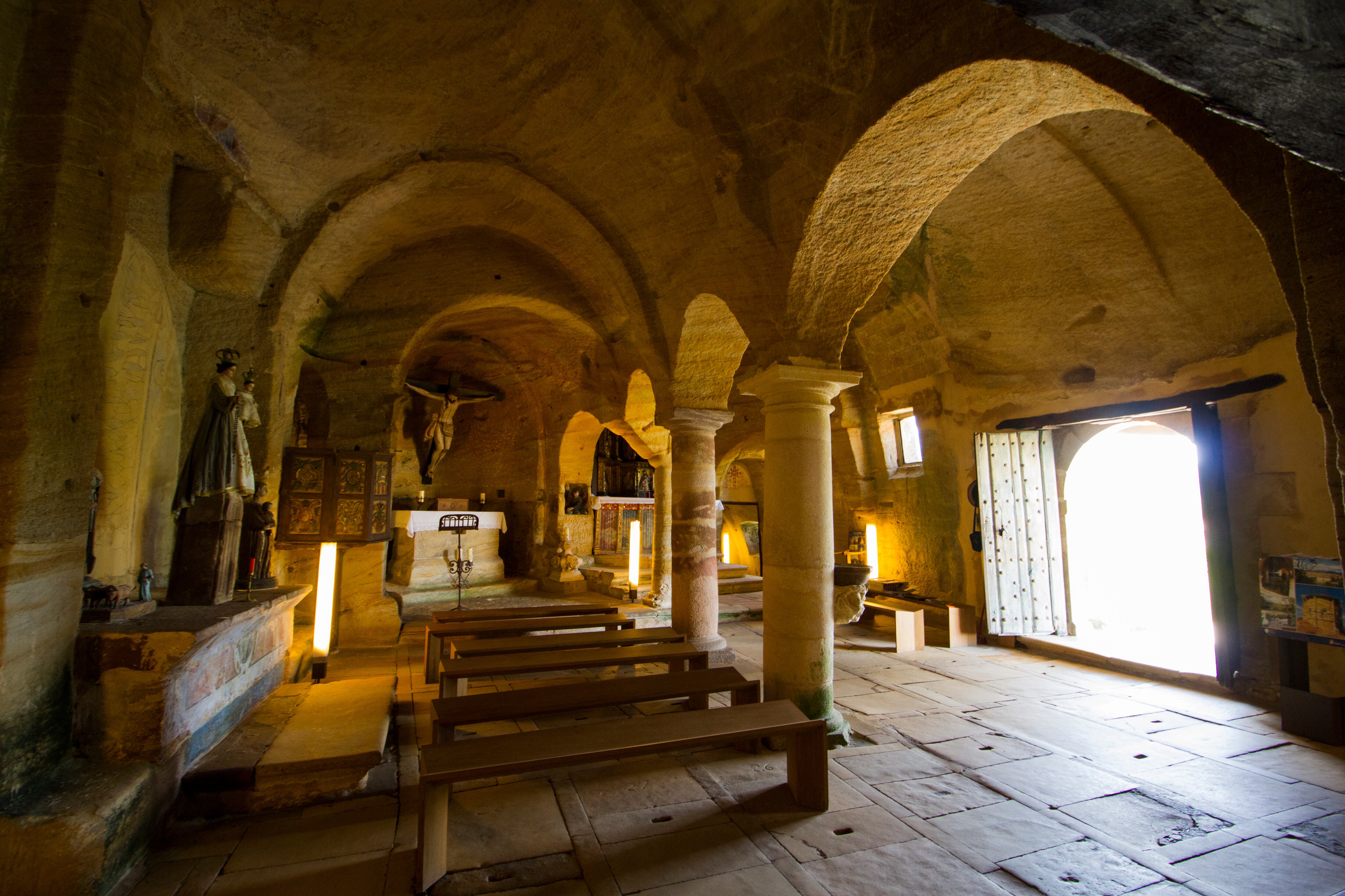 Olleros de Pisuerga, Iglesia de los Santos Justo y Pastor