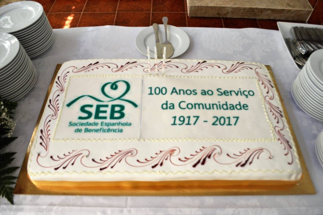 Tarta por la celebración del 100 aniversario de la SEB