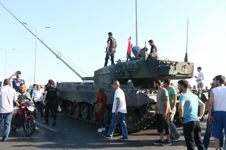 FOTOGALERÍA | Todas las imágenes del fallido golpe de Estado en Turquía