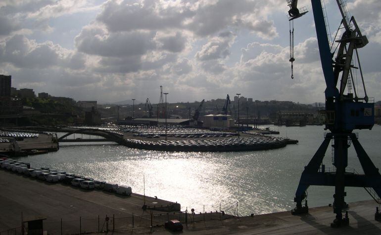 Vista del puerto de Pasaia. 