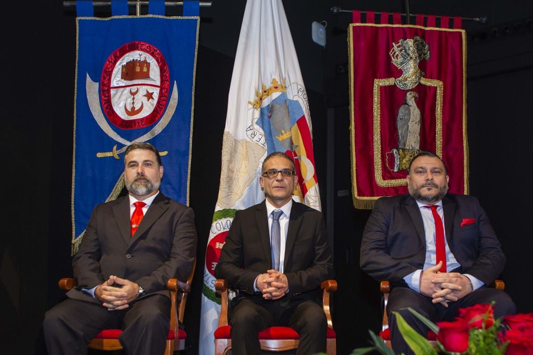 Esteban Canals, abanderado, José Eugenio Najas, Capitán Moro y Justo Alacid, Capitán Cristiano