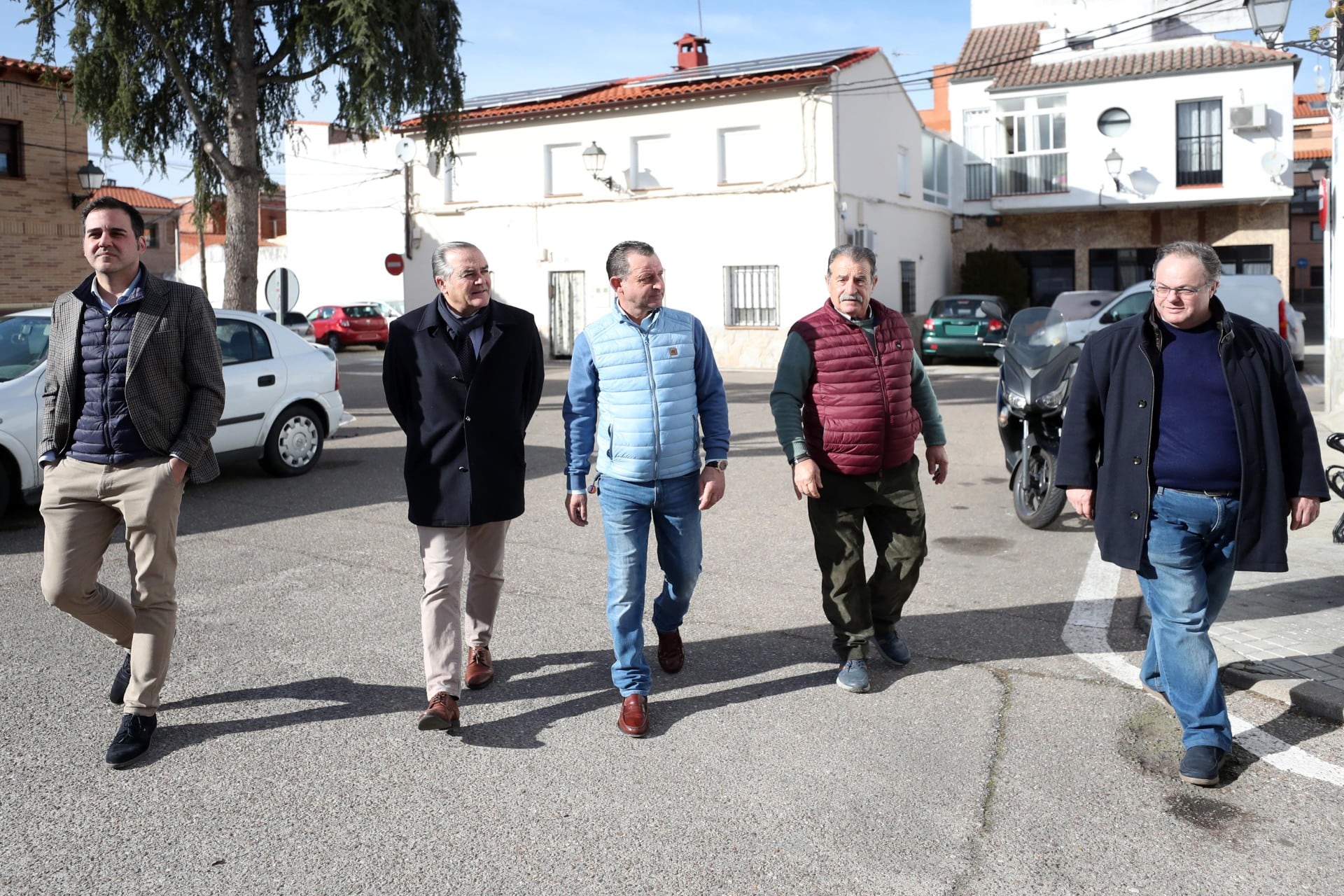 El equipo de Gobierno de Talavera recorre el Barrio de Santa María con el presidente de la asociación vecinal y otros miembros de la junta directiva