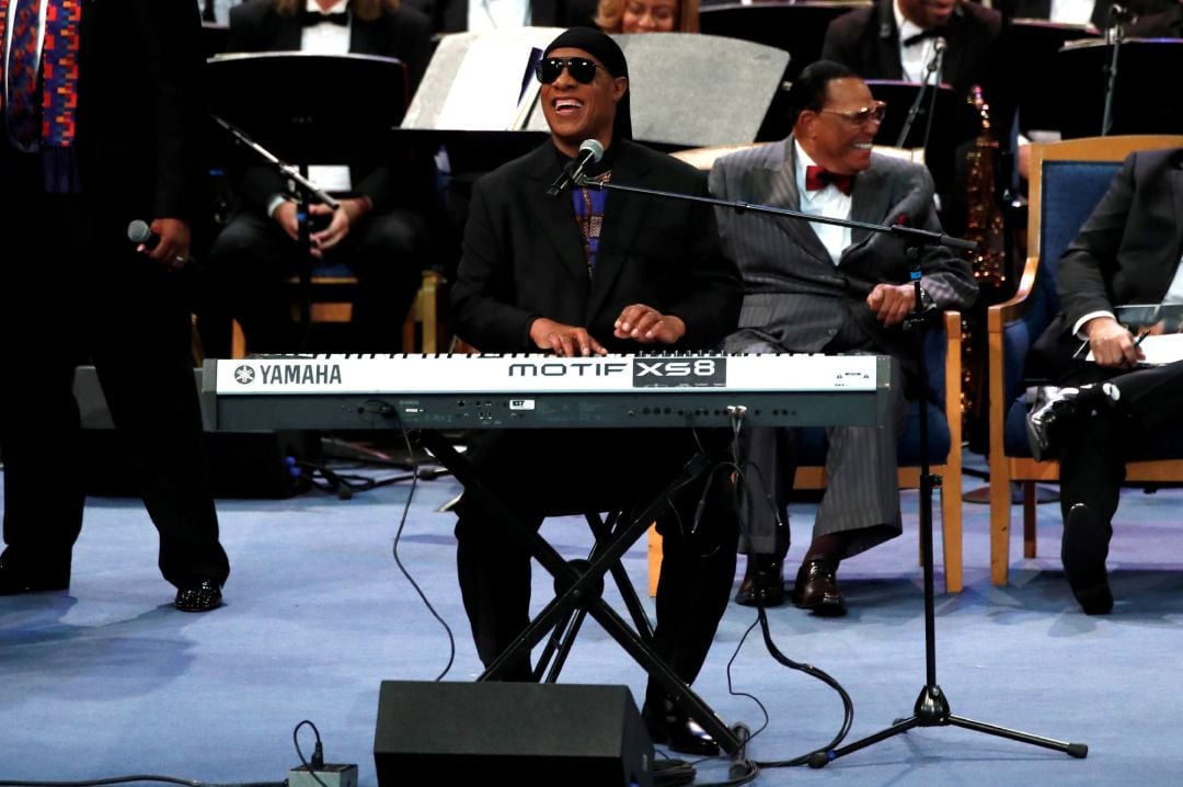 Stevie Wonder anuncia que deja la música para someterse a un trasplante