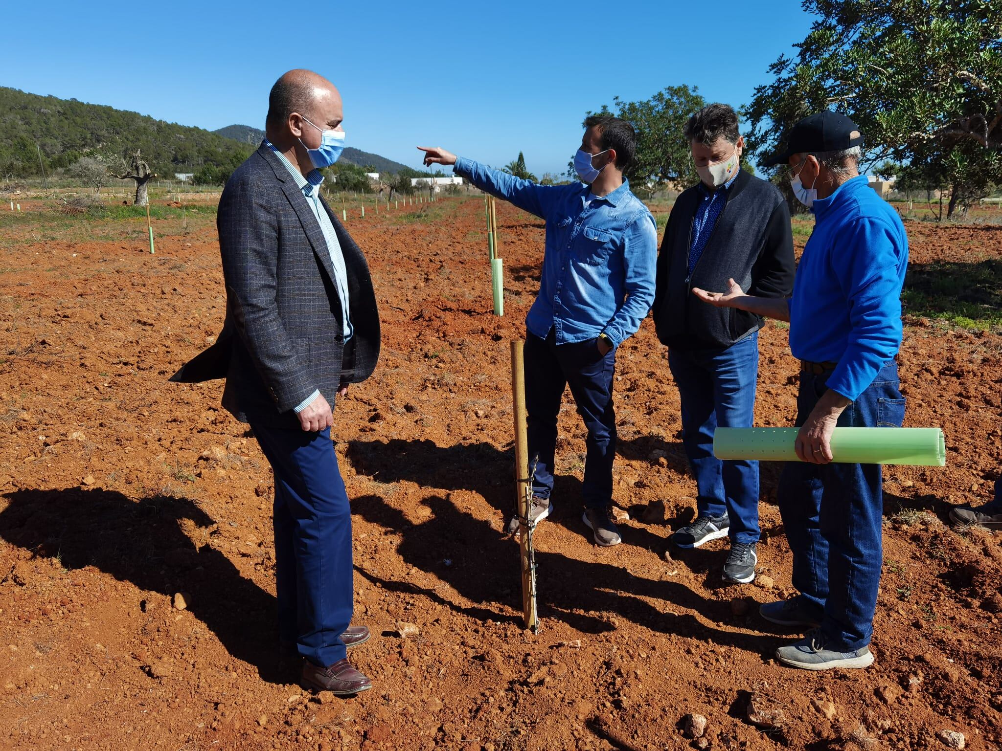 Un momento durante la visita a la finca