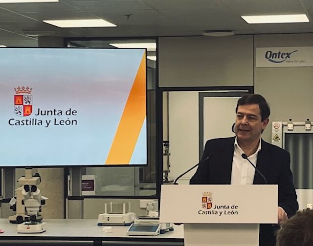 Mañueco en ONTEX, inaugura centro de I+D