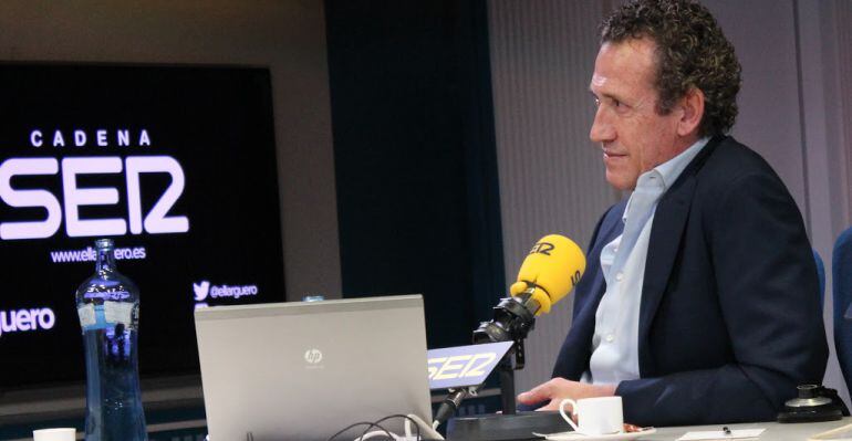 Jorge Valdano charla con José Ramón de la Morena en &#039;El Larguero&#039; de la Cadena SER