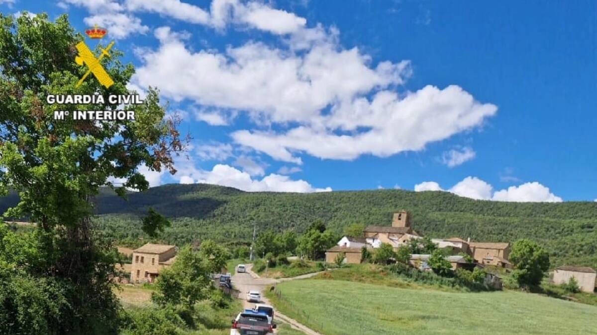 Un centenar de personas siguen buscando en Abena