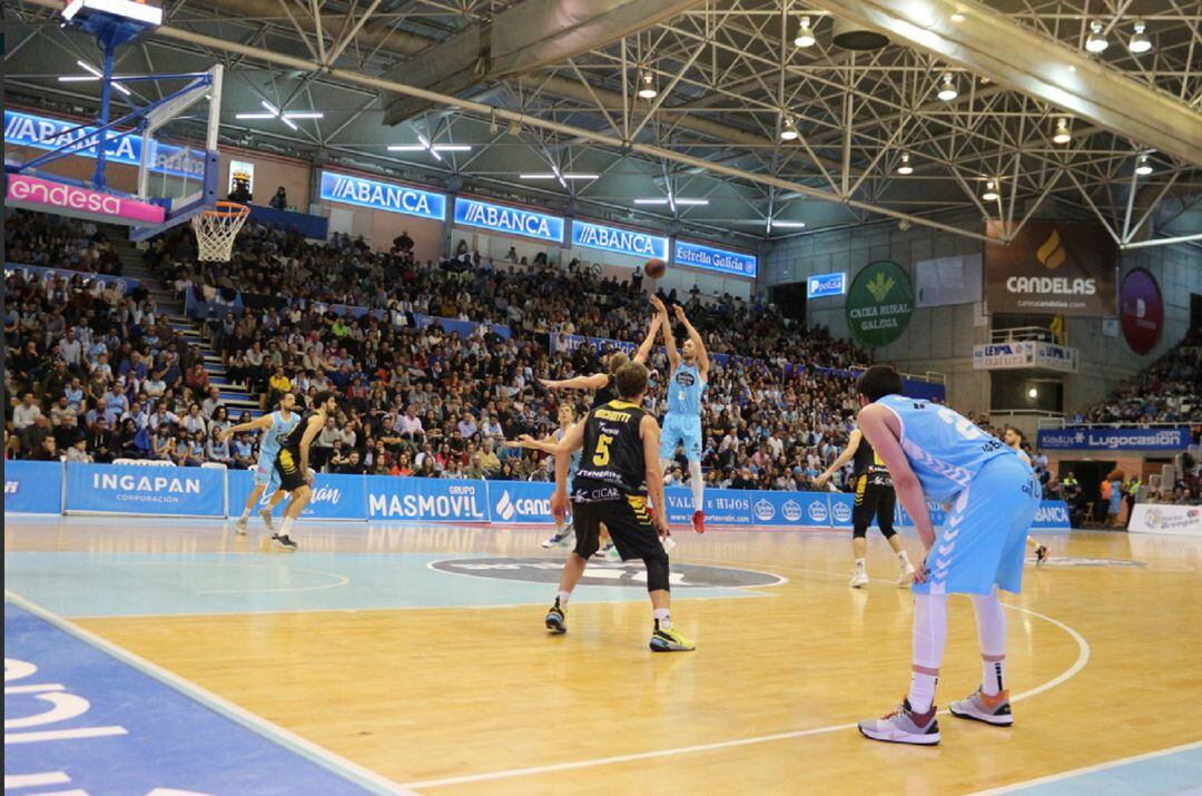 O CB Breogan ante o partido do Iberostar Tenerife 