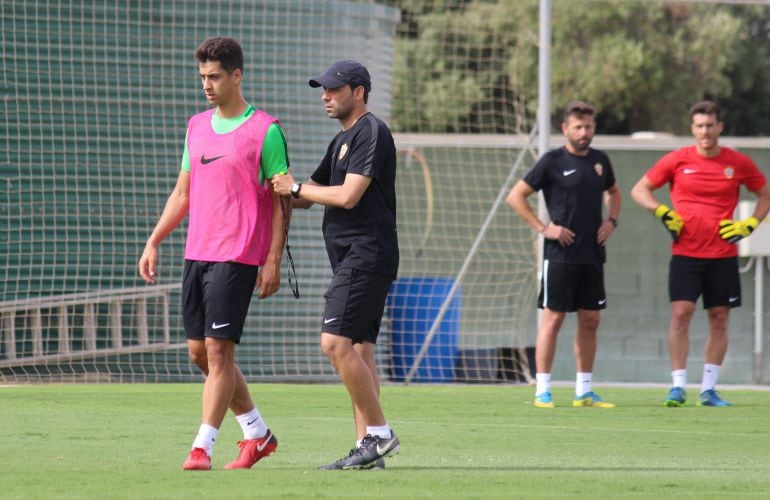 Fran Fernández y César de la Hoz en Pinatar Arena.