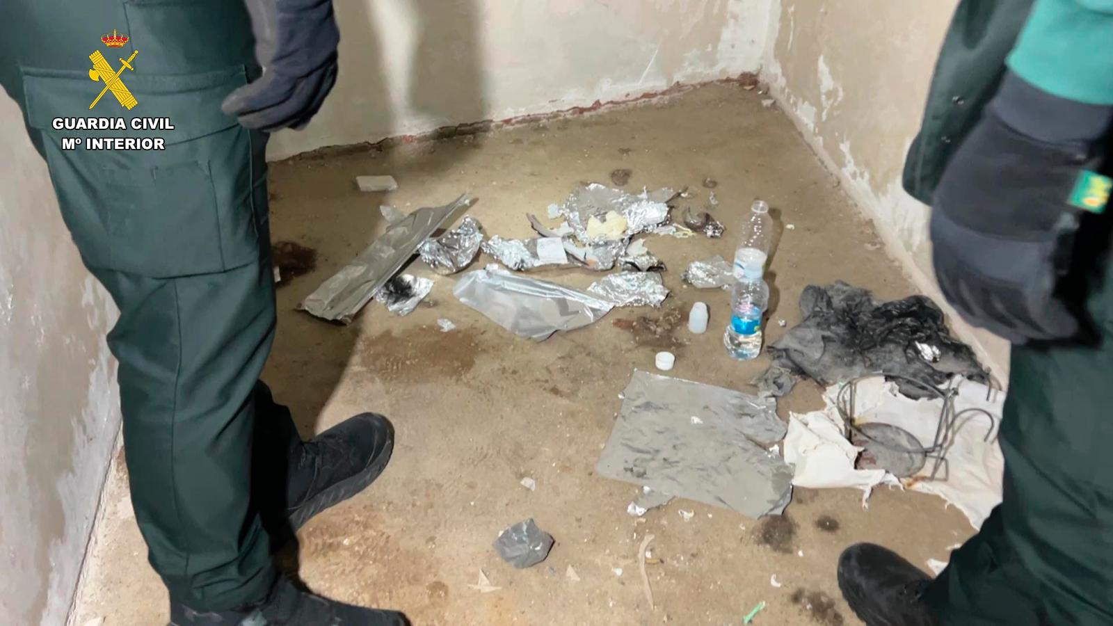 Desmantelado un punto de venta de heroína y una narcosala en un edificio ocupado en Lardero (LaRioja)