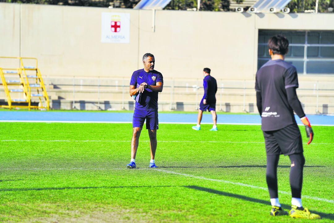 José Gomes en el entrenamiento rojiblanco.