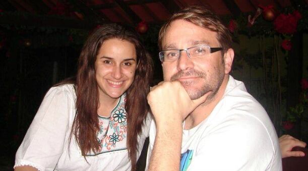 El alcalde de Alfarnate con su pareja en Panamá