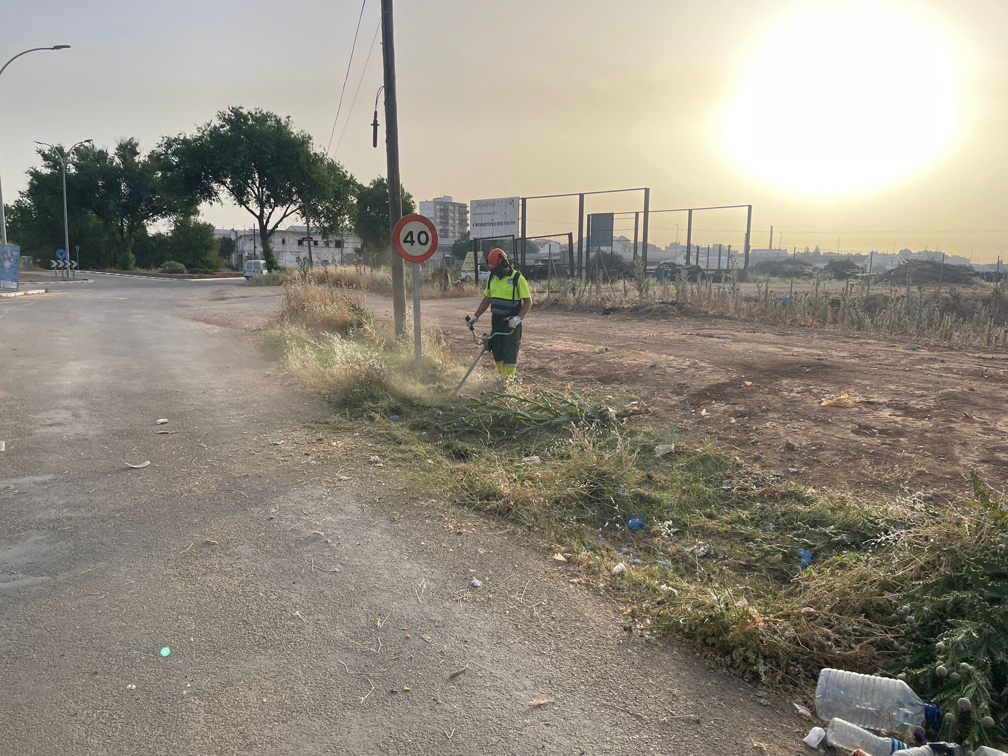 Emilio Romero trabajando