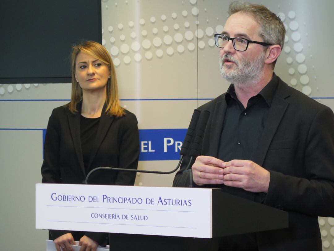 El director general de Salud Pública, Rafael Cofiño, durante la rueda de prensa. 