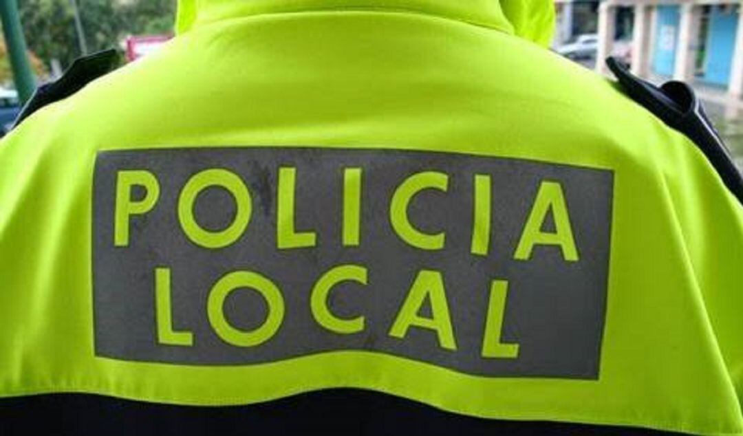 Uniforme de la policía local