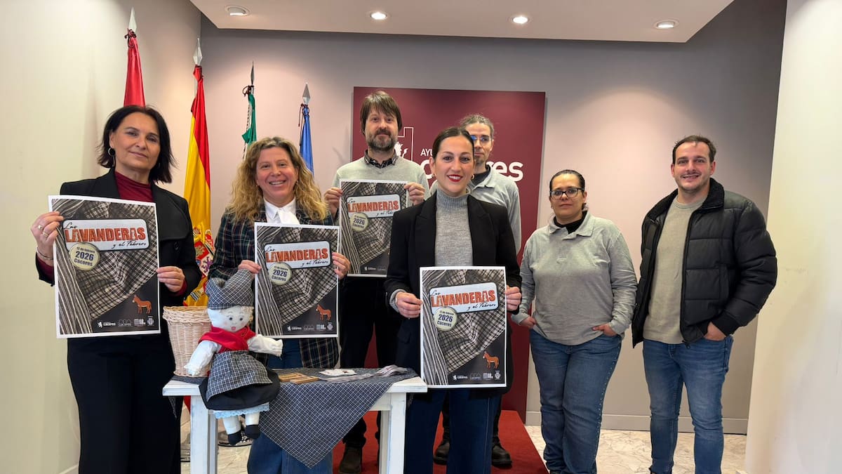 El desfile de Las Lavanderas reunirá a 1.500 personas en Cáceres en su camino hacia el interés turístico regional