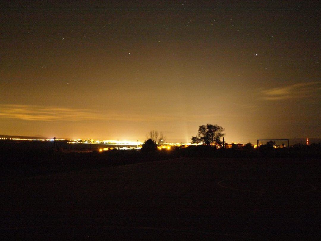 Contaminación lumínica de Ávila desde Narrillos de San Leonardo