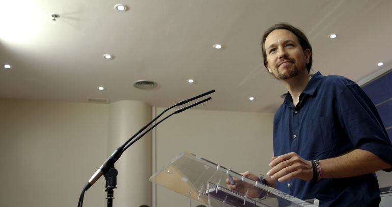 El secretario general de Podemos Pablo Iglesias, durante la rueda de prensa posterior a su reunión con el jefe del Estado.