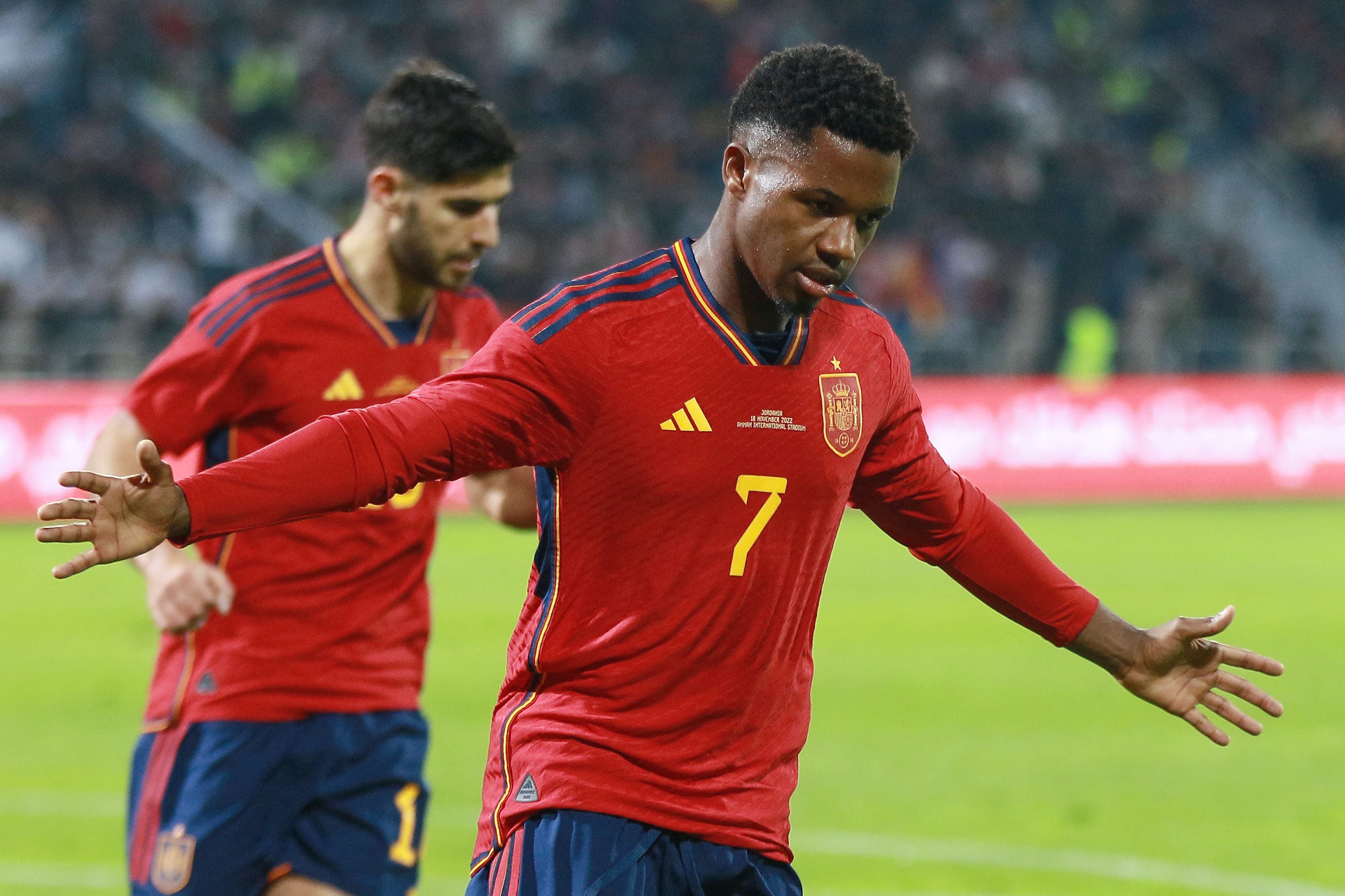 Ansu Fati celebra su gol contra Jordania en el partido amistoso previo al comienzo del Mundial