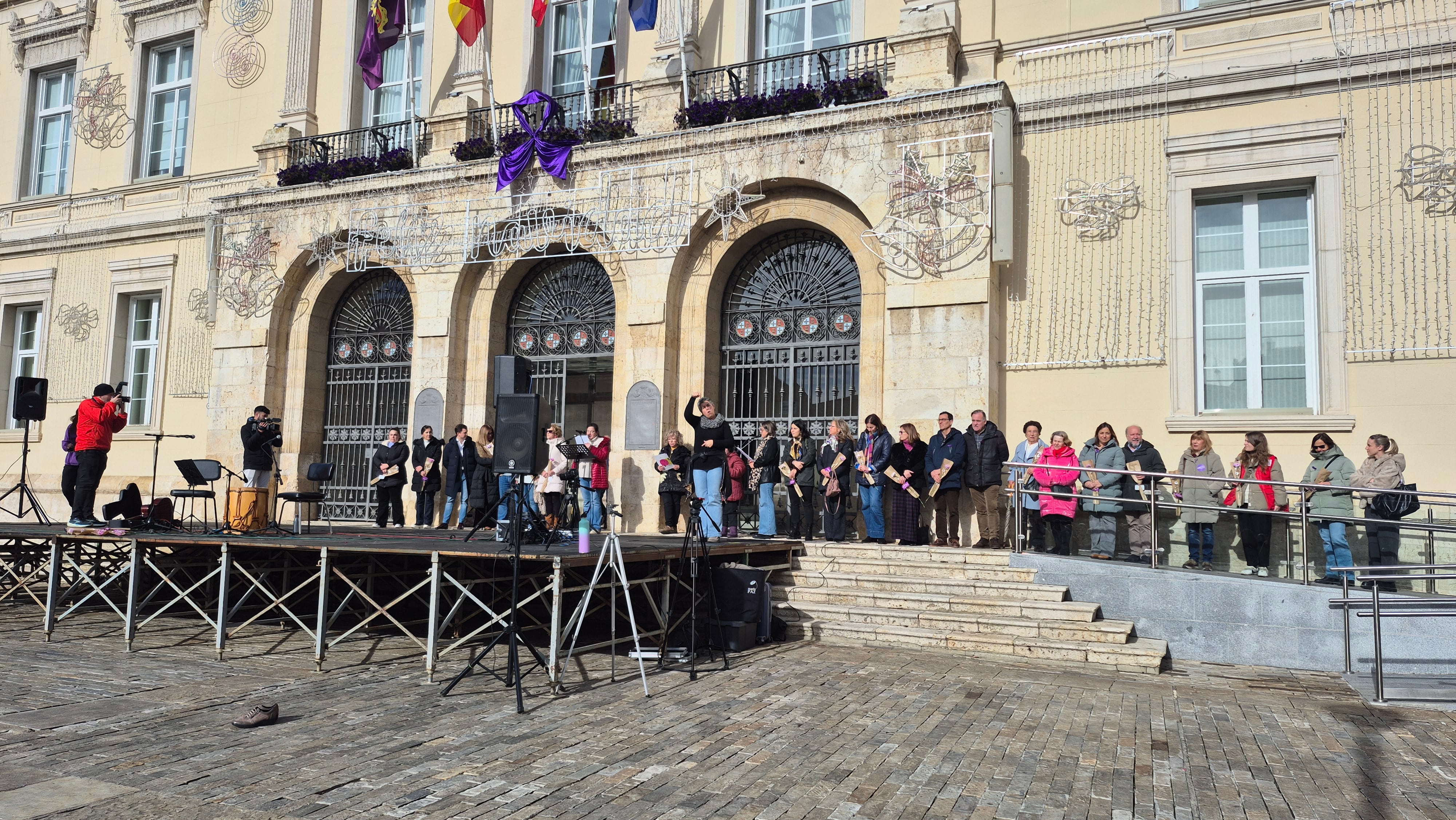 El Ayuntamiento de Palencia condena la violencia de género y pone el foco en las mujeres vulnerables