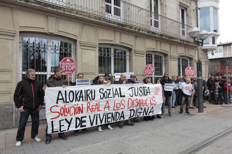 Stop Desahucios pidiendo justicia en la calle