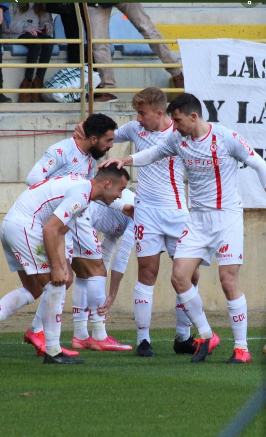 Rodri, en el centro, celebra el gol ante el Granada