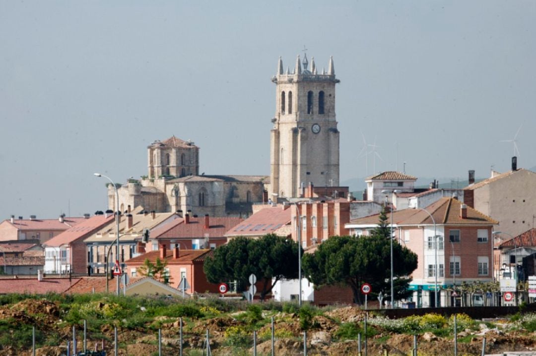 La Junta adjudica por más de 47.000 euros las obras de adecuación de los paramentos verticales del IESO Canal de Castilla de Villamuriel