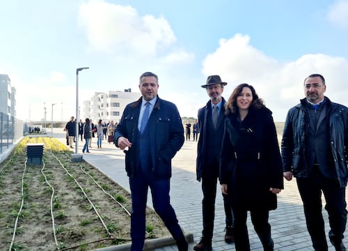 Isabel Díaz Ayuso anuncia la construcción de 4.500 viviendas de alquiler asequible para jóvenes