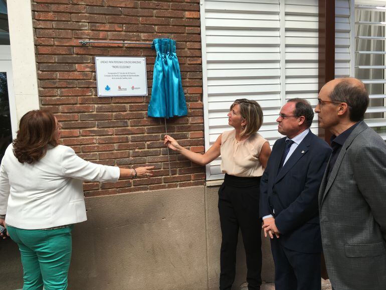 La Consejera de Familia e Igualdad de Oportunidades, Alicia García durante la inauguración de laz nueva unidad 'Padre Cedonio'